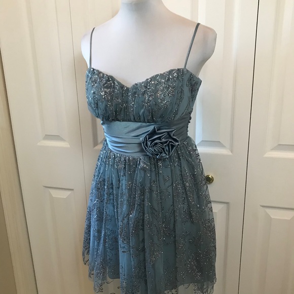 B. Smart Pewter & Silver Metallic Cocktail Dress 3 - Picture 4 of 8